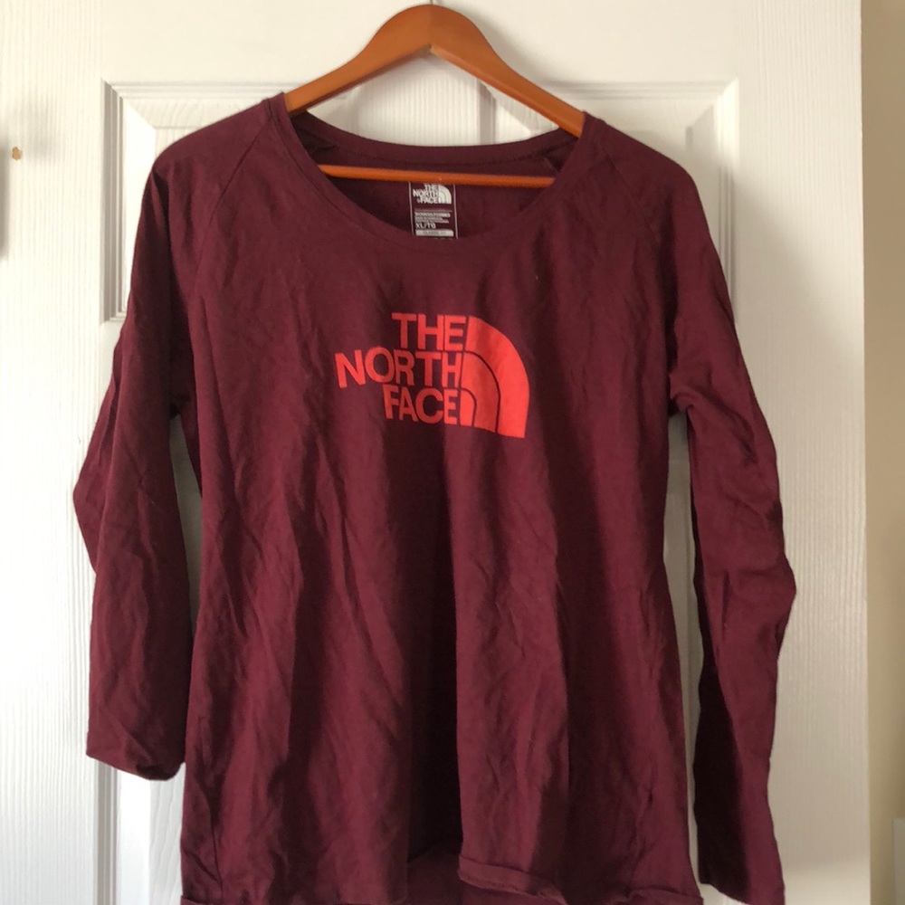 XL The North Face t-shirt